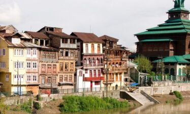 Kashmir Srinagar Tour