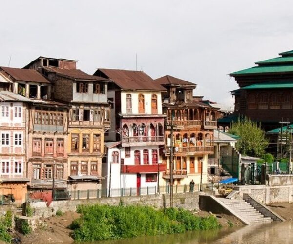 Kashmir Srinagar Tour